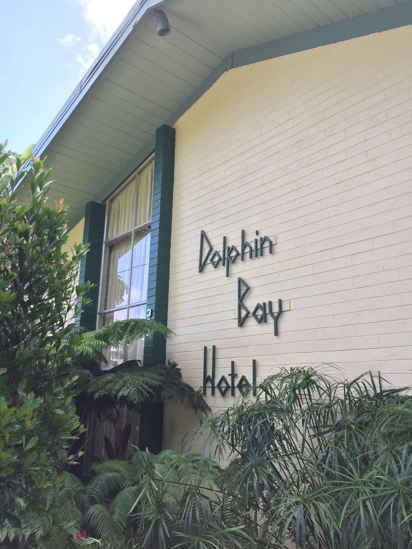 Dolphin Bay Hotel ฮิโล ภายนอก รูปภาพ